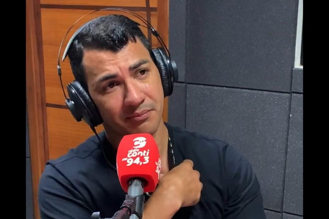 Fabrício Nunes chora ao vivo em Programa de rádio