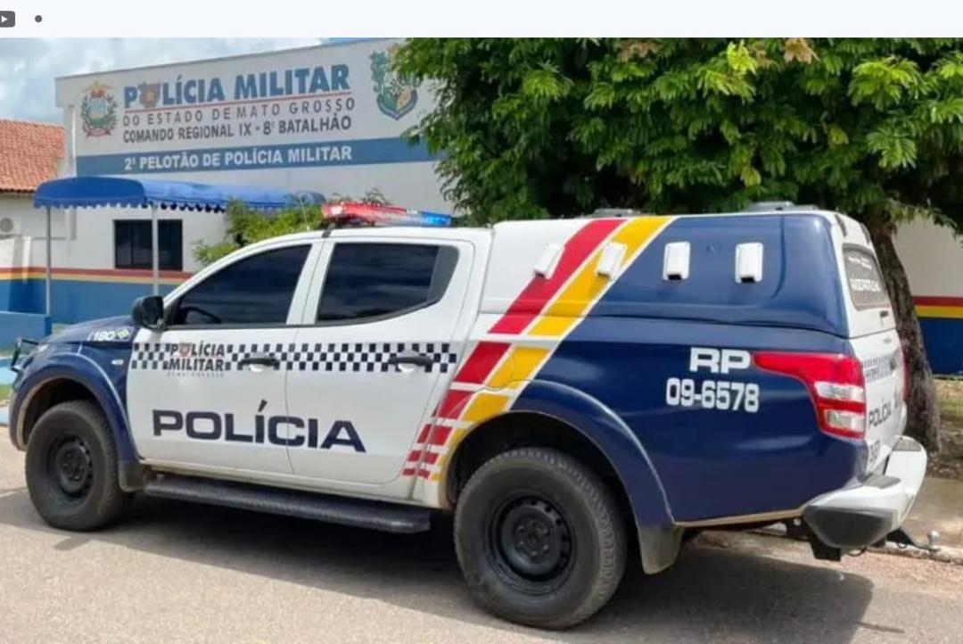 Dupla armada rende morador e leva mais de R$ 7 Mil