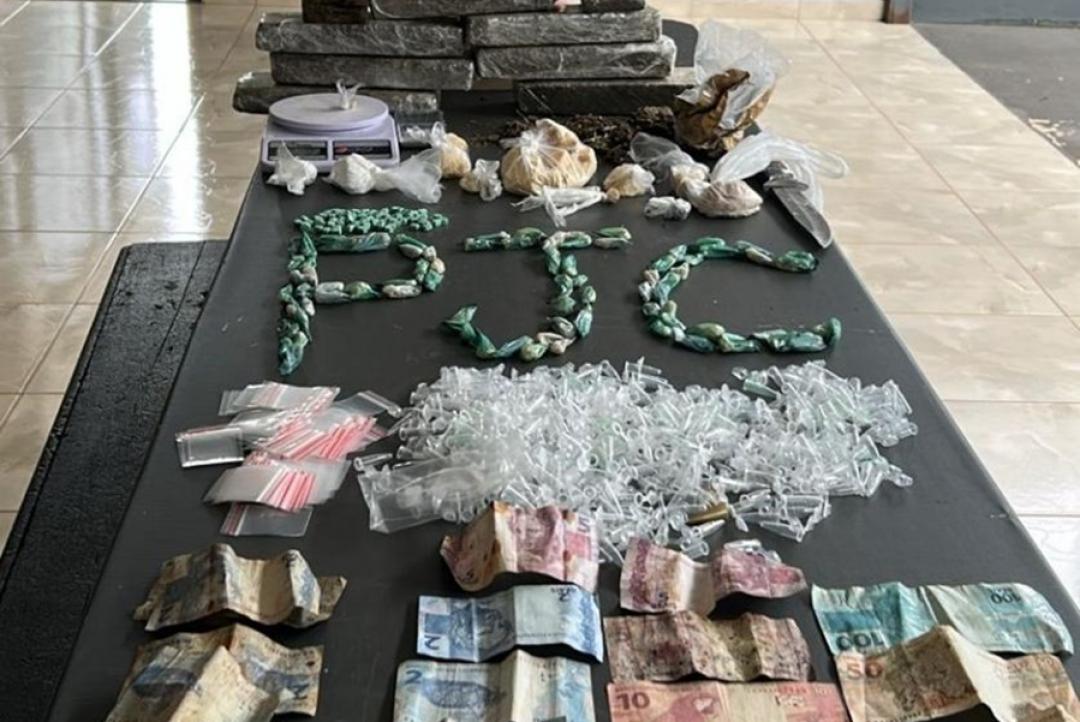 Polícia Civil prende casal em flagrante 