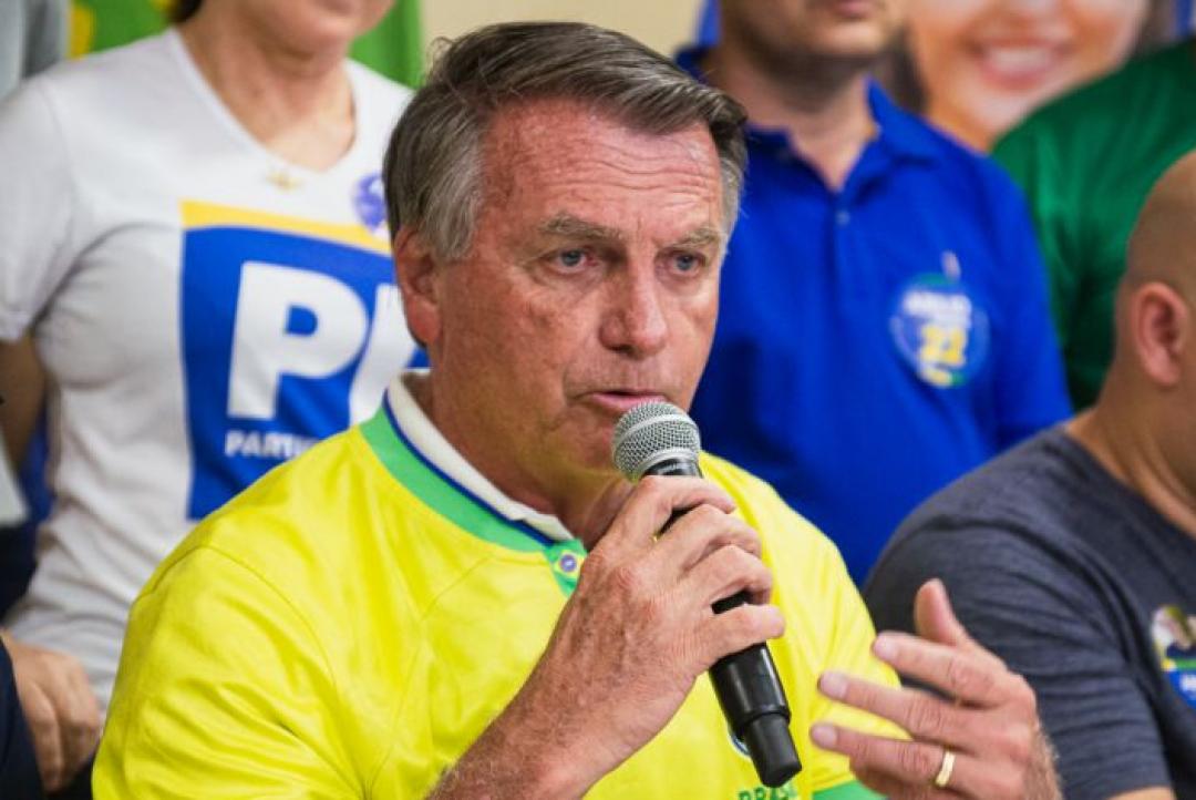 STF arquiva investigação contra Bolsonaro sobre cartão de vacina