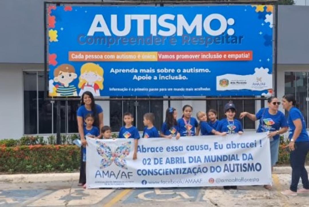 Caminhada pelo autismo mobiliza autoridades é realizada em Alta Floresta