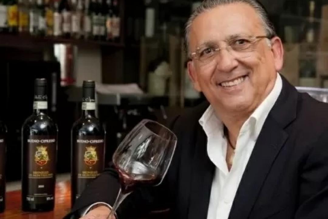 Justiça bloqueia contas bancárias de Galvão Bueno, mas só acha R$ 36,87