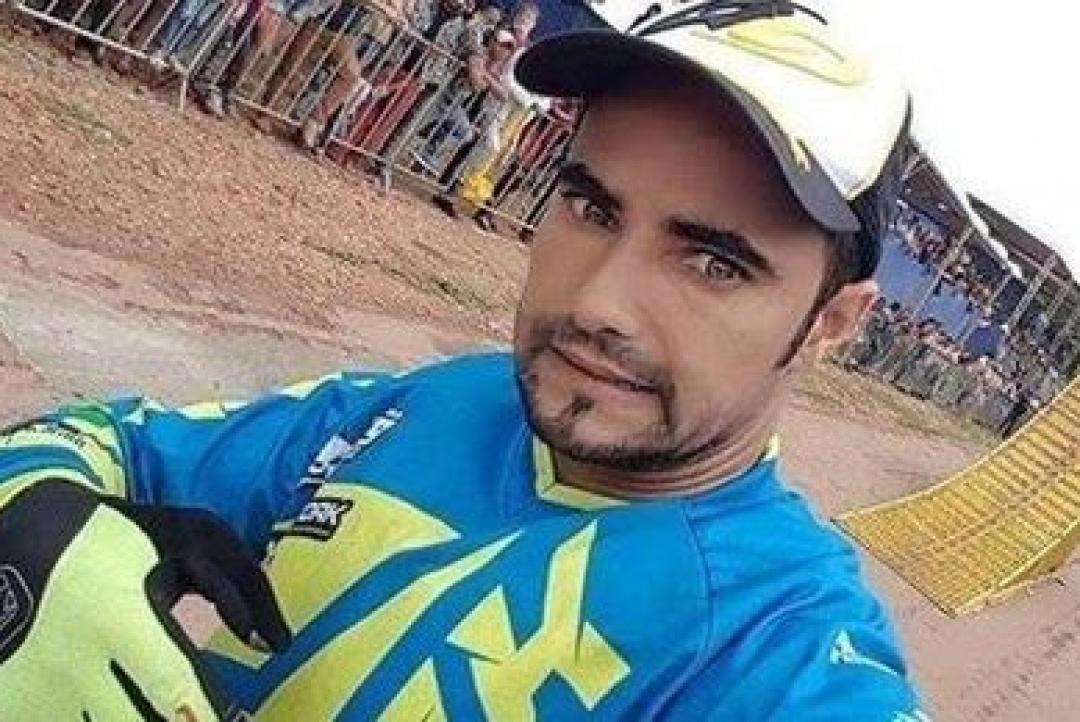 Ônibus com o piloto Joaninha e a equipe sofre acidente no Pará