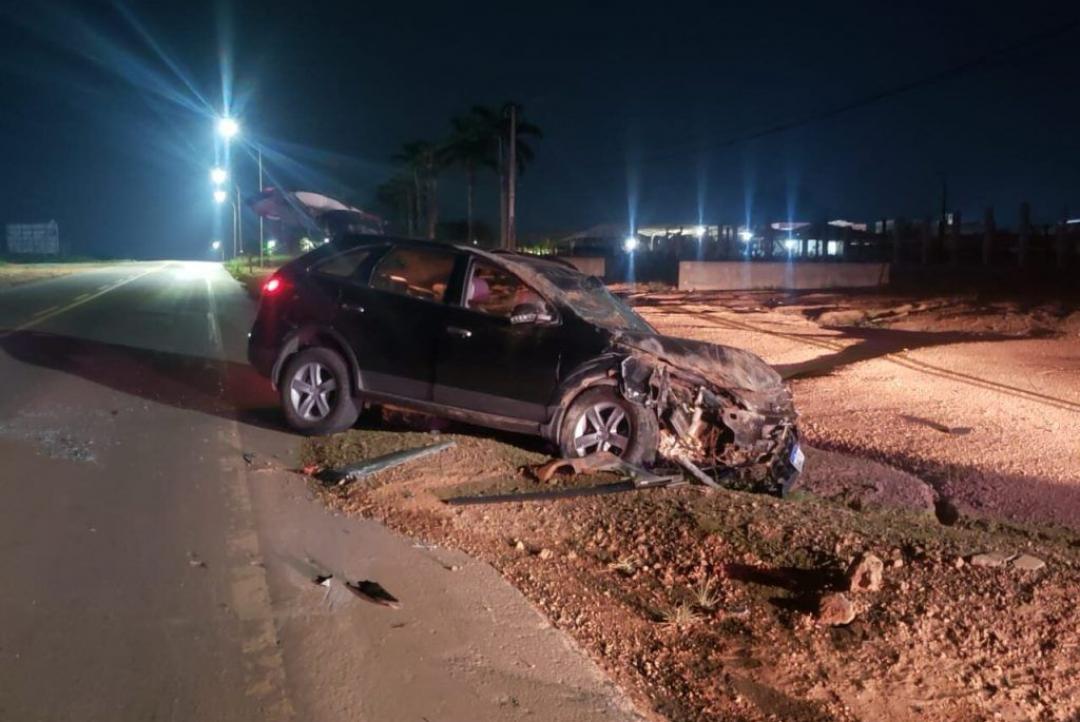 Jovem de 22 anos foi preso em flagrante pela PM, por embriaguez ao volante após causar acidente  MT 208. 