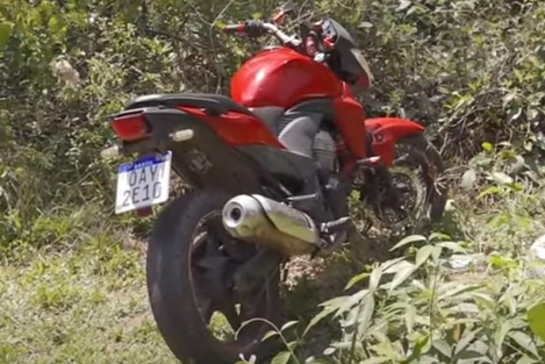 Equipe de TV localiza moto furtada em Alta Floresta  
