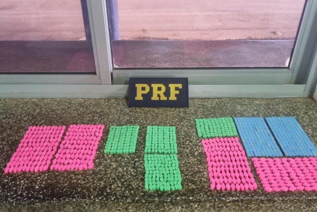 Ônibus que vinha para Alta Floresta é interceptado com 1.000 comprimidos de ecstasy na BR-163
