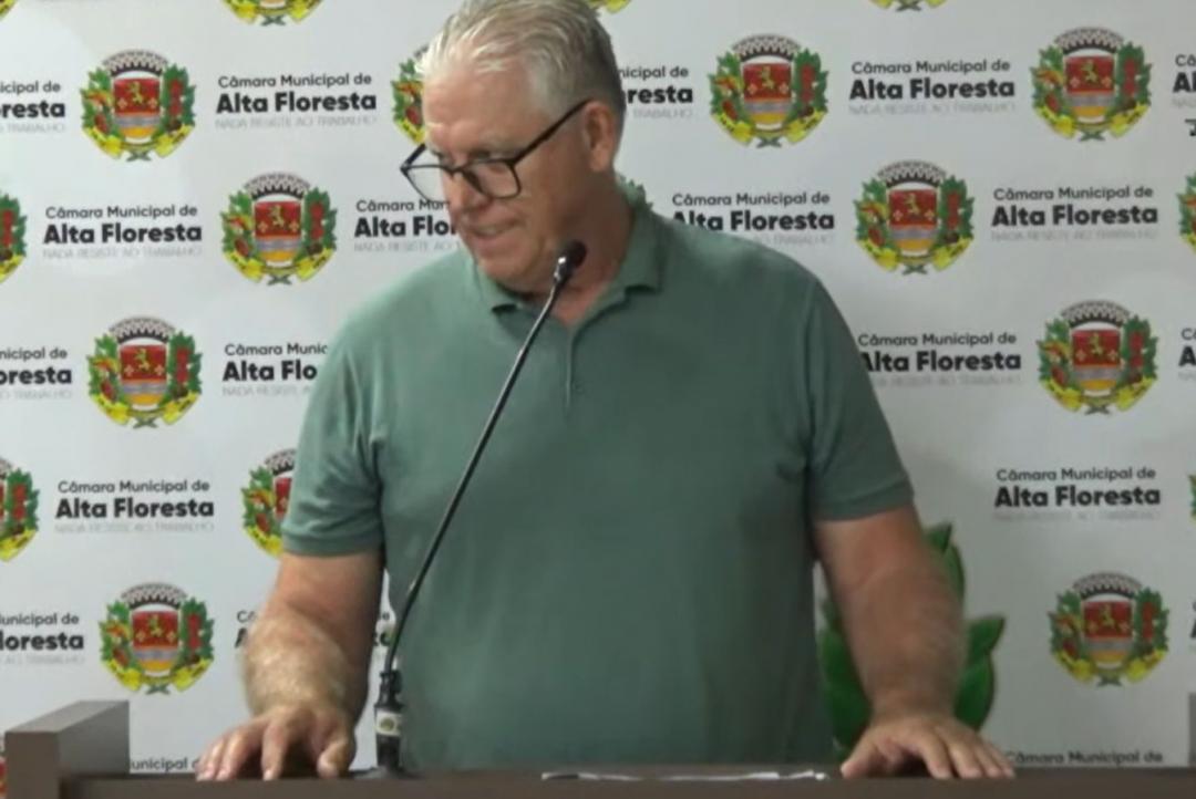 Secretário Roberto Patel é convocado e vereadores apontam falta de apoio da gestão