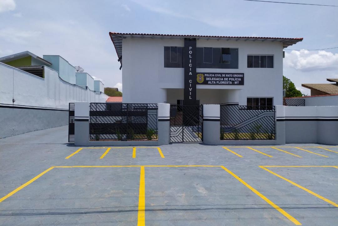 Superlotação na delegacia e interdição de cadeia expõem crise no sistema prisional em Alta Floresta