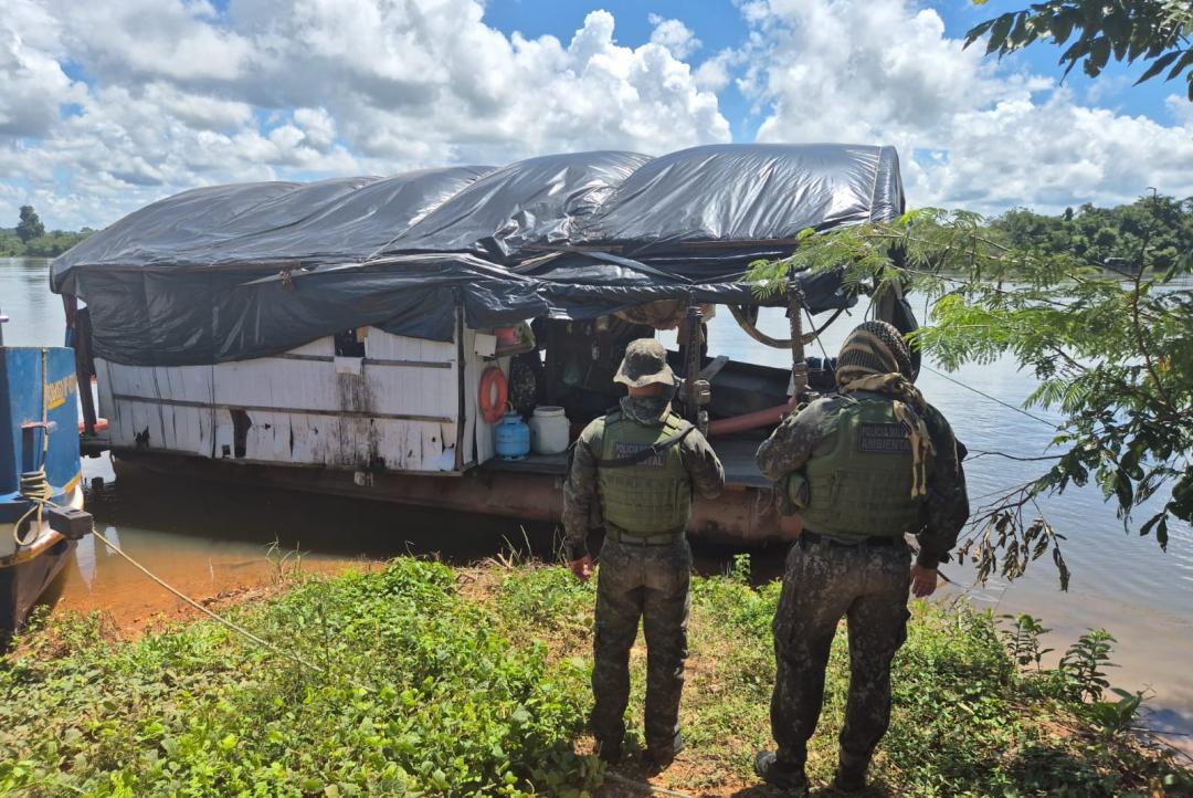 Operação da PM Ambiental desarticula garimpo ilegal no Rio Teles Pires em Alta Floresta