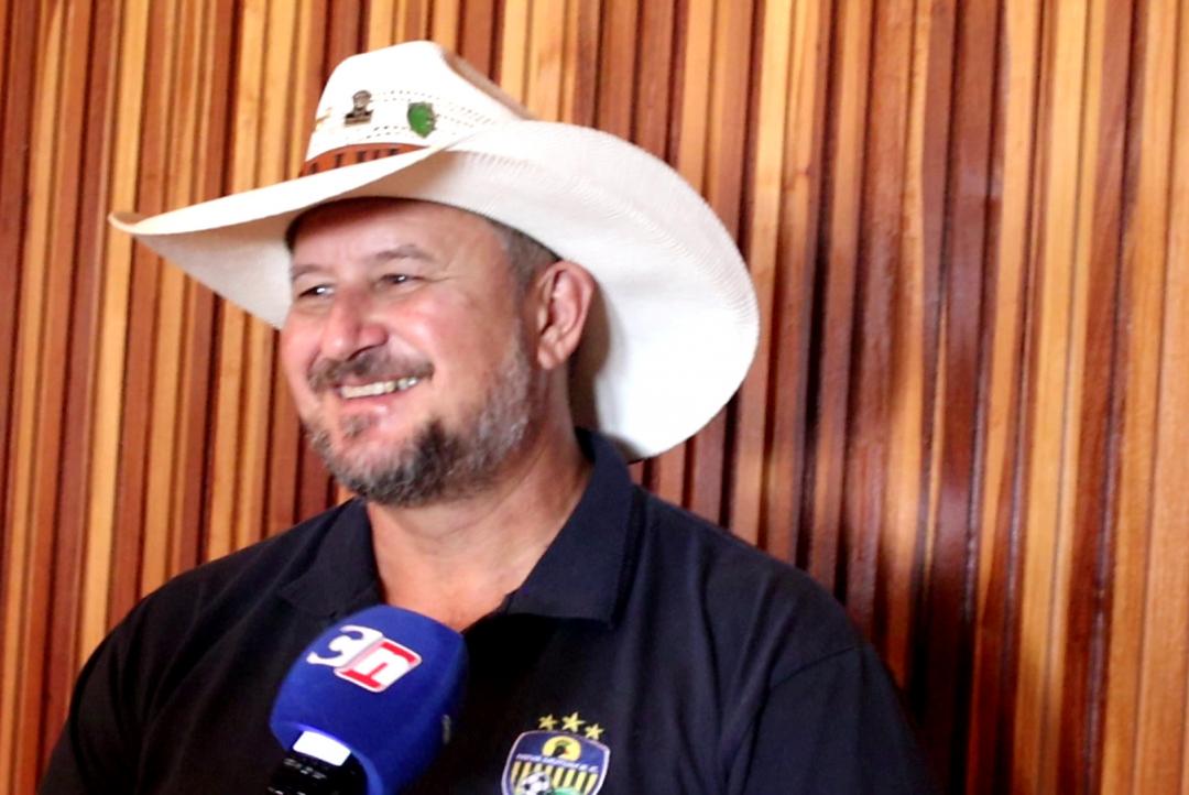 Deputado Gilberto Cattani destaca importância do Senado durante visita a Alta Floresta