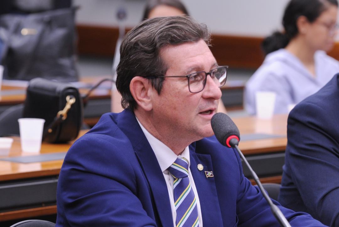 Comissão da Câmara aprova proposta que amplia validade de assinaturas digitais e uso de blockchain no Brasil