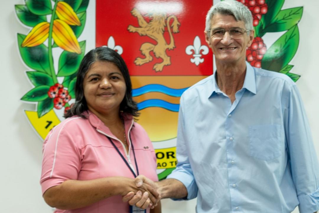     Prefeito Valdemar Gamba anuncia nova secretária de Saúde de Alta Floresta