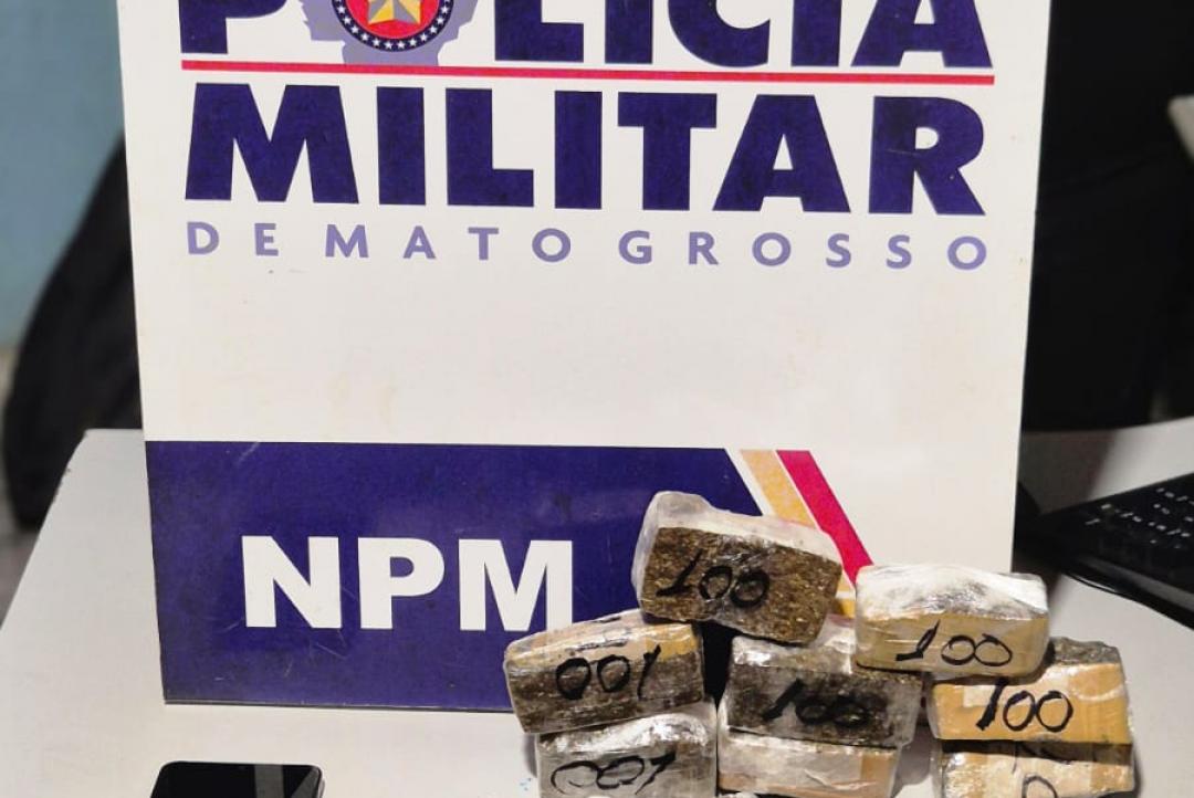 Adolescente de 17 anos é apreendido com maconha e pasta-base durante ação contra o tráfico em Carlinda