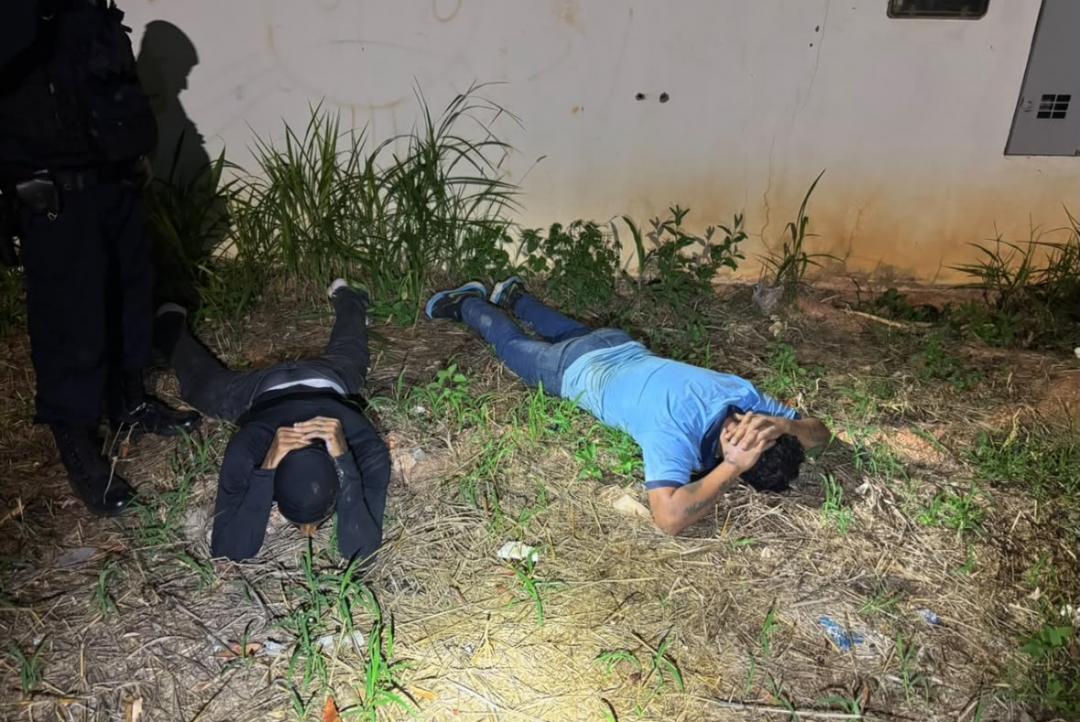 Dois homens são detidos após tentativa de furto a loja de eletrodomésticos em