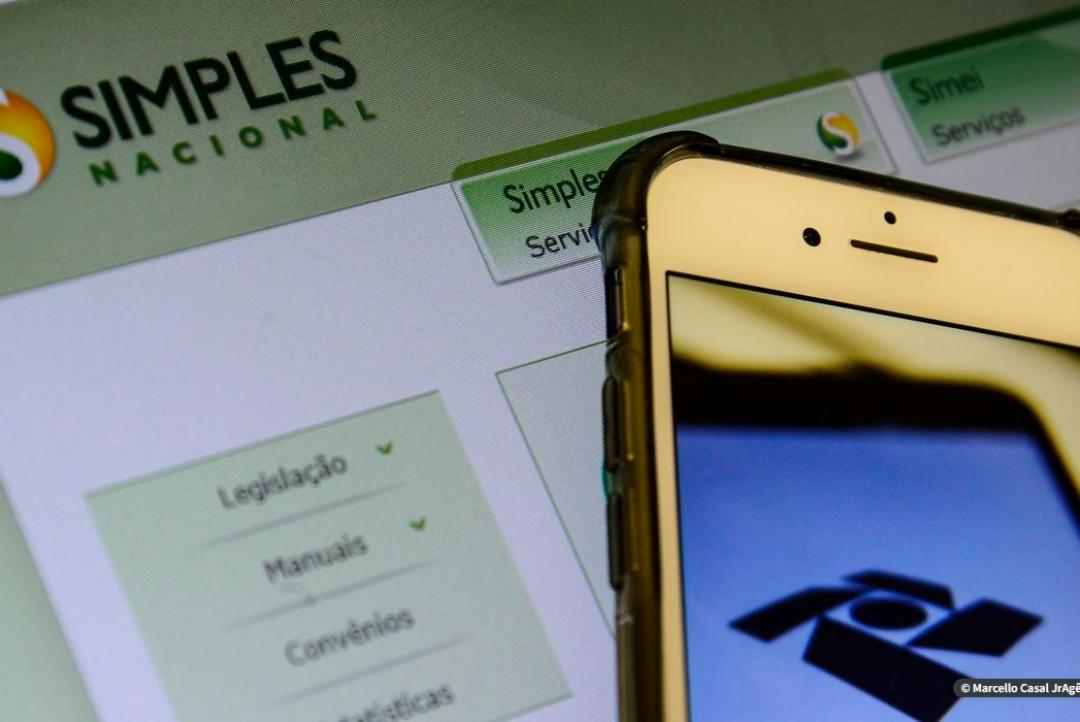 Contribuintes devem aderir ao Simples Nacional e regularizar pendências até 31 de janeiro