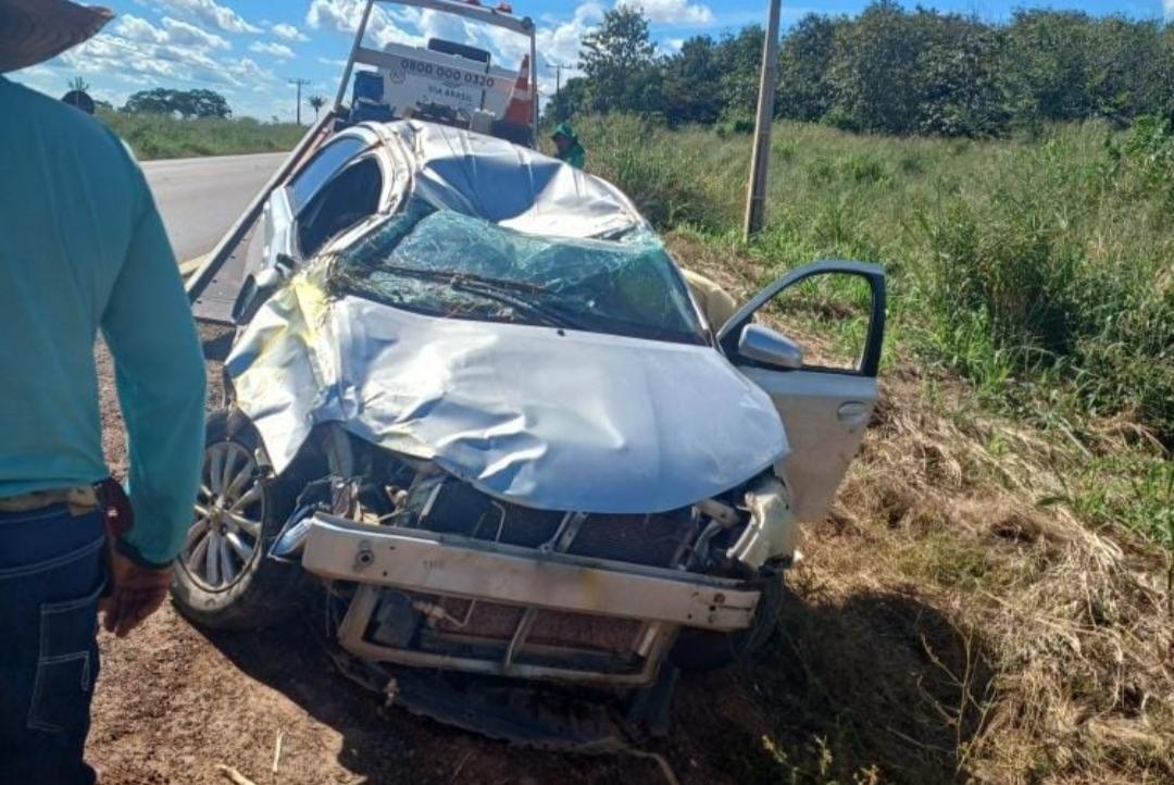 Capotamento na MT-208 deixa quatro jovens sob cuidados médicos