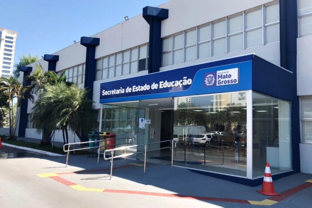 Matrículas de alunos da Rede Estadual continuam apenas de forma presencial, informa Seduc