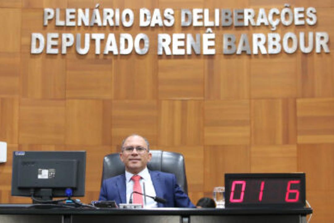 ALMT homenageia atletas paraolímpicos com moções de aplausos