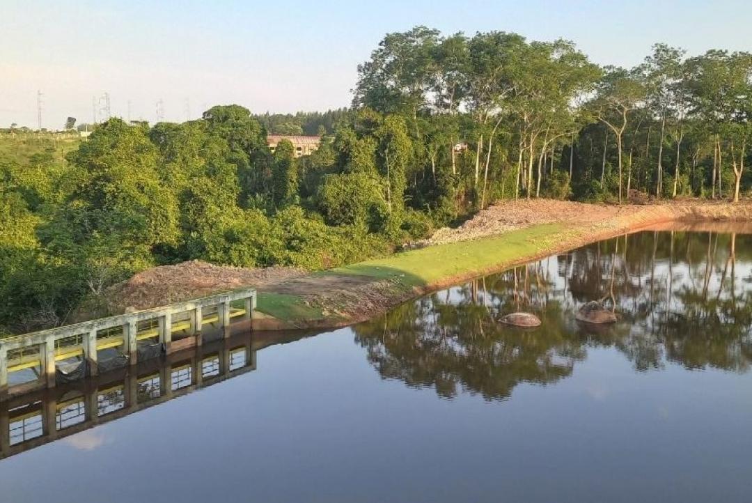 Águas Alta Floresta reforça ações de limpeza no Taxidermista I e II