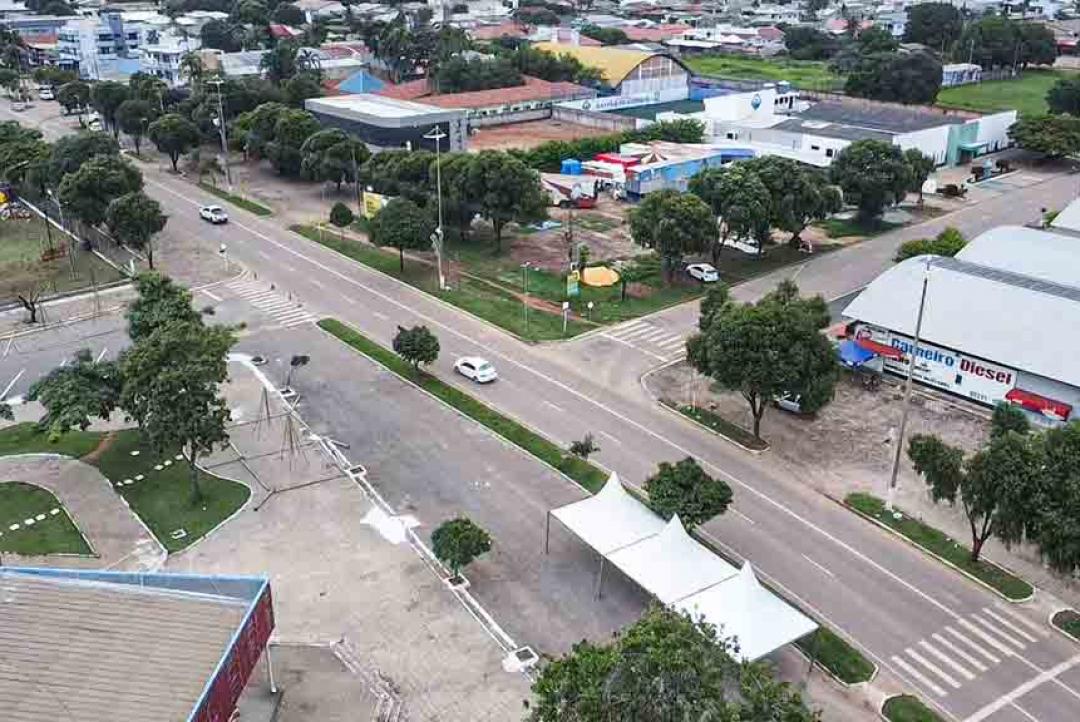 Avenida Ariosto da Riva será interditada para montagem do palco do Vira Floresta