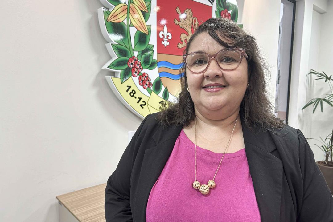 Lucinéia Martins de Matos Mazzoni dará continuidade na Secretaria de Educação