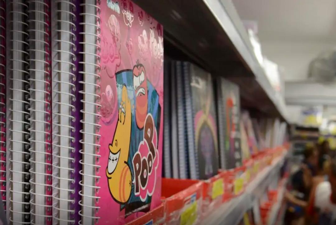 Gastos com material escolar impactam orçamento de 85% das famílias