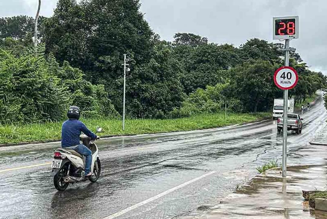 Lombadas eletrônicas entrarão em funcionamento no dia 1º de fevereiro