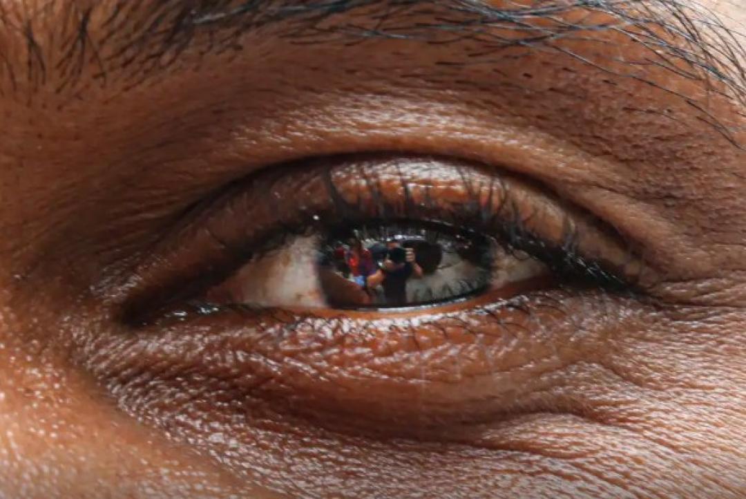 Pessoas desconhecem riscos ao escanear a íris, alertam especialistas