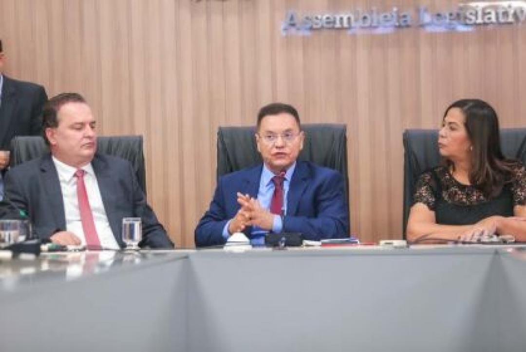 Mesa técnica de negociação é criada para discutir recomposição salarial de servidores