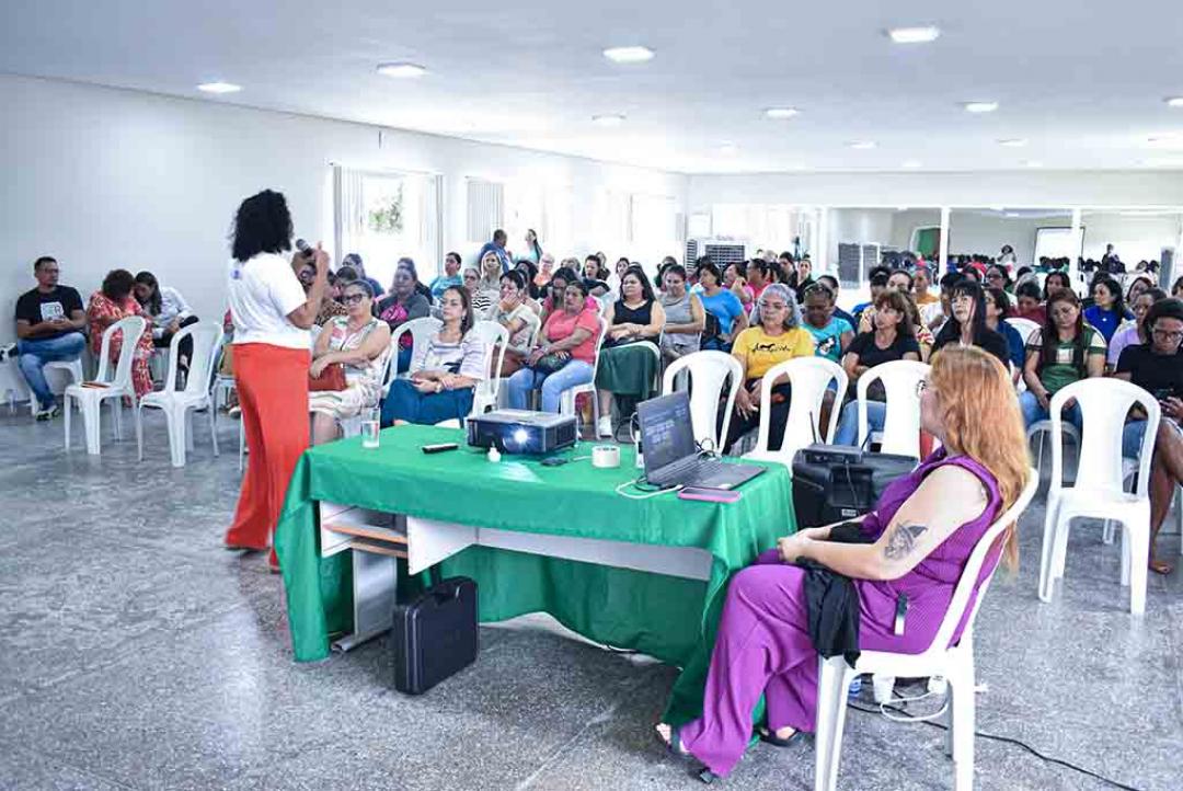 Servidores públicos de Alta Floresta participam de capacitação do Programa Ser Família Criança