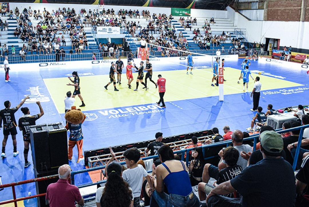Vôlei Alta Floresta vence segunda partida em casa pela Superliga B